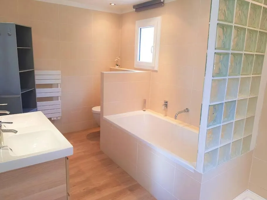 Superbe Appartement Dans Villa Provencale Piscine Et Jardin Frejus