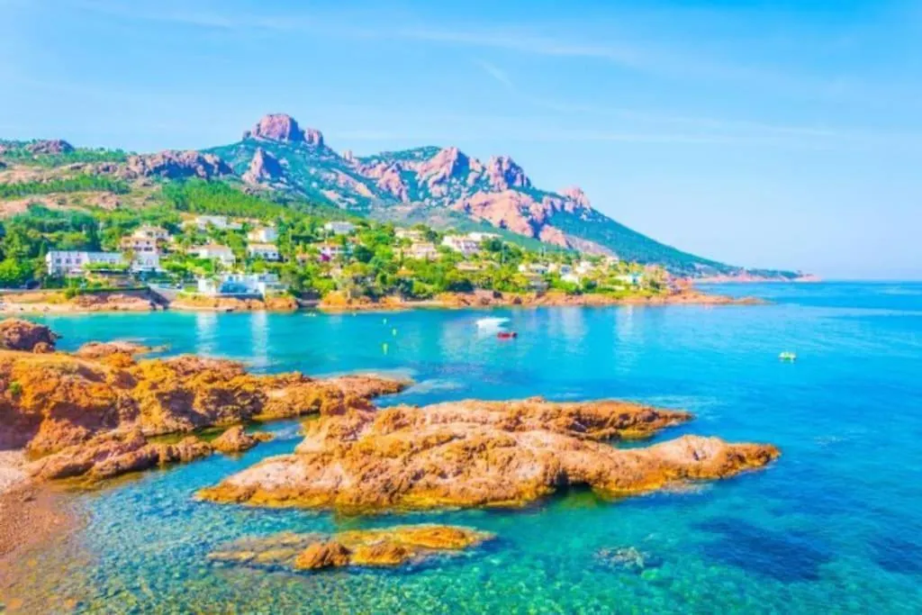 Superbe Appartement Dans Villa Provencale Piscine Et Jardin Frejus Apartment