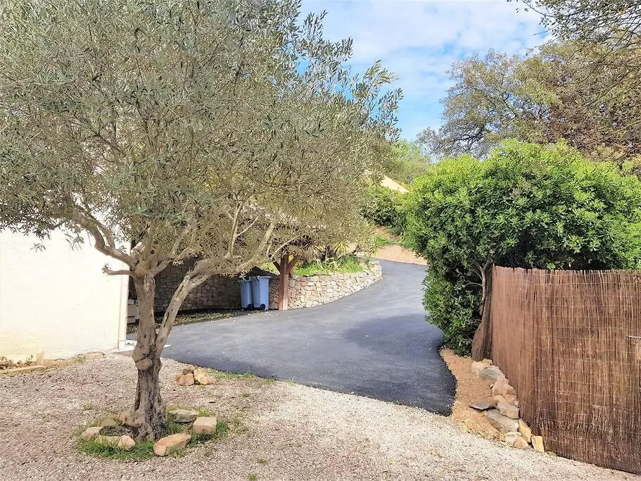 Apartment Superbe Appartement Dans Villa Provencale Piscine Et Jardin Frejus